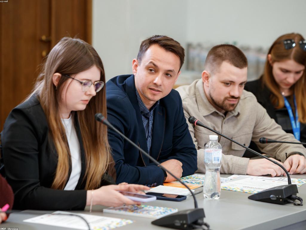 ផលប៉ះពាល់ល្បែងល្បីដល់យុវវ័យ