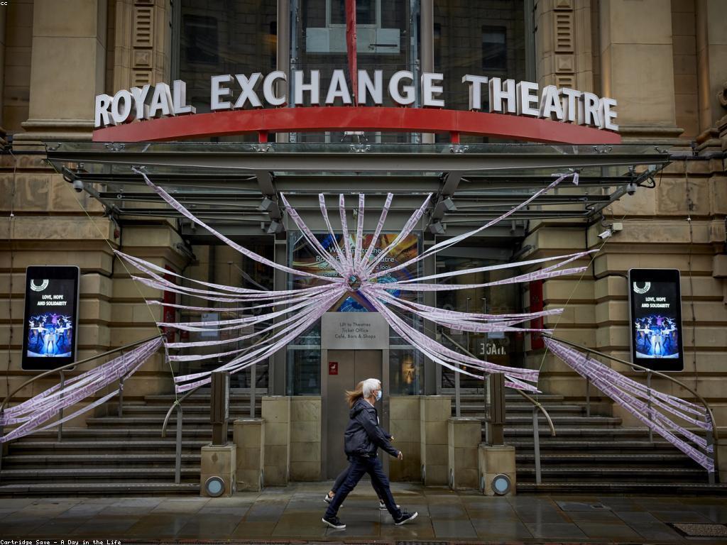 ផលប៉ះពាល់នៃព័ត៌មានបច្ចុប្បន្នលើសង្គម