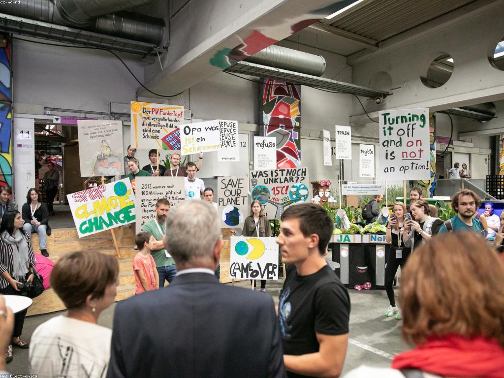 ផលប៉ះពាល់វប្បធម៌នៃល្បែងល្បី